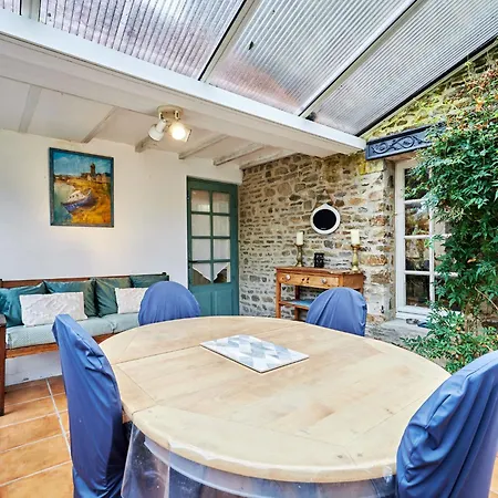 La Glycine By Interhome