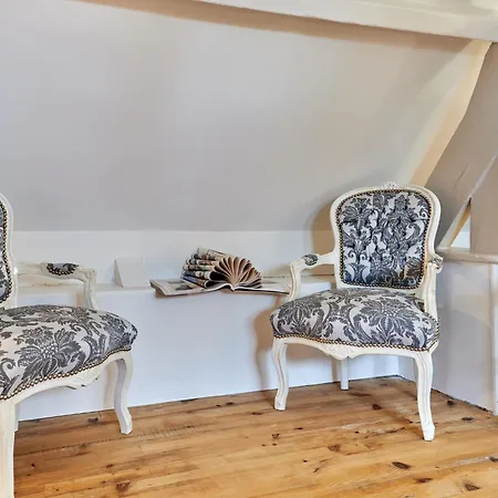 La Glycine By Interhome * Glatigny