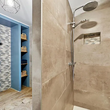 La Glycine By Interhome Feriehus