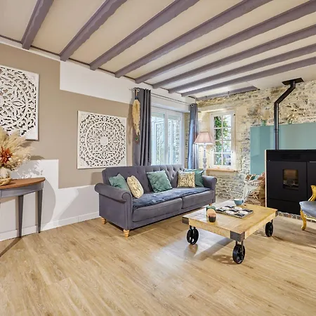 Holiday home La Glycine By Interhome Glatigny
