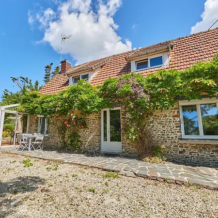 Holiday home La Glycine By Interhome Glatigny