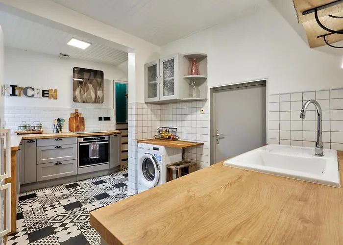 La Glycine By Interhome * Glatigny