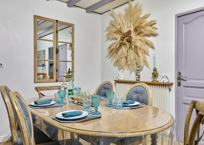 La Glycine By Interhome Casa de Férias