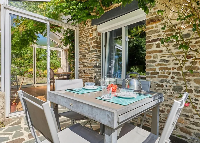 La Glycine By Interhome Casa de Férias Glatigny